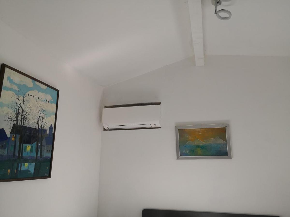 La Petite Maison De Lingling Mornas Zewnętrze zdjęcie