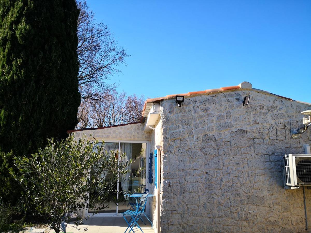 La Petite Maison De Lingling Mornas Zewnętrze zdjęcie